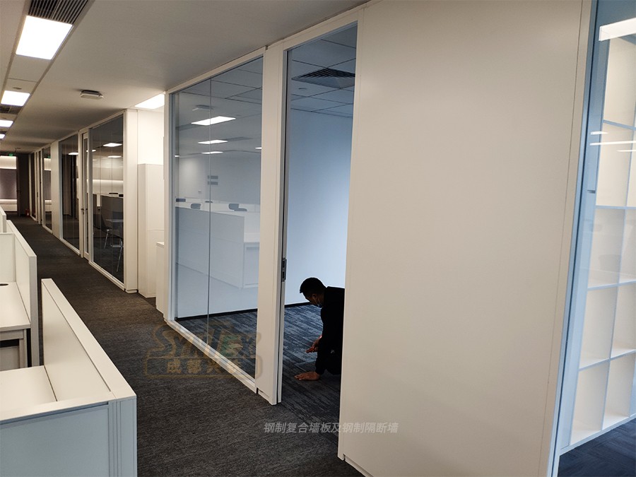 成都名扬办公室钢制隔断墙.jpg undefined